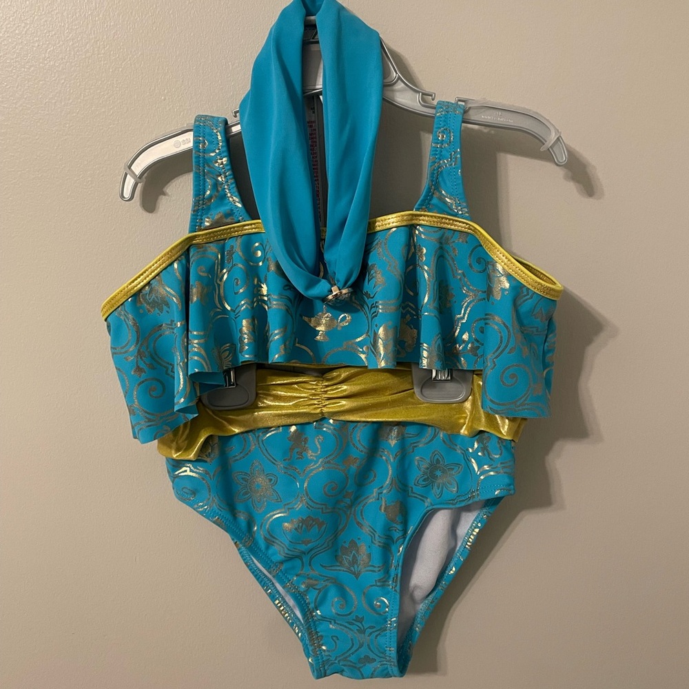 Disney Store 3 piece princess jasmine swim suit. Size 7/8